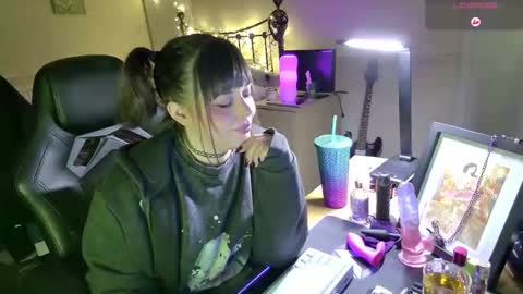 Lavenderrzz online show from 02.02.26