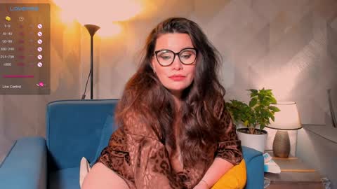 Snapshot of laverna_black chatting on 12.12.24 Laverna online show from 12.12.24