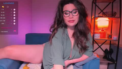 Snapshot of laverna_black chatting on 03.10.25 Laverna online show from 03.10.25