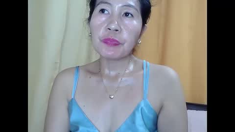 Snapshot of lavine1983 chatting on 10.02.25 lavine1983 online show from 10.02.25