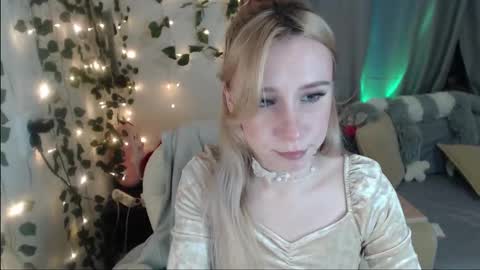 Mia online show from 03.04.25