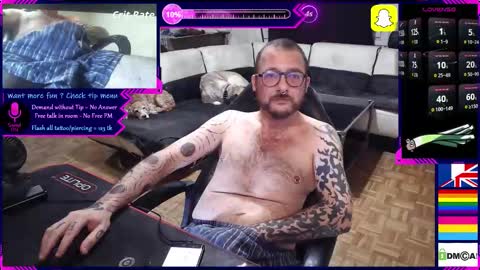 Snapshot of law_leek chatting on 11.06.25 Leek online show from 11.06.25