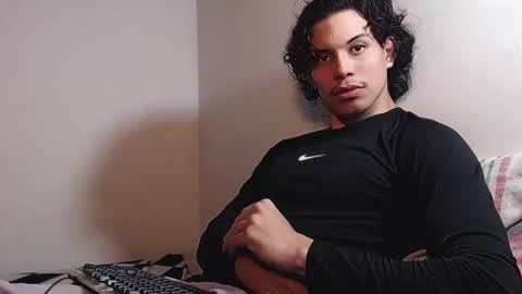 Snapshot of lax777_ chatting on 04.21.26 ZAmbrano online show from 04.21.26