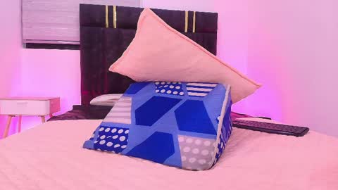 Lay Madison  online show from 04.12.26