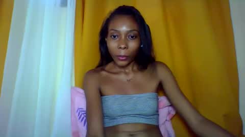 Snapshot of layannek chatting on 12.22.25 layannek online show from 12.22.25