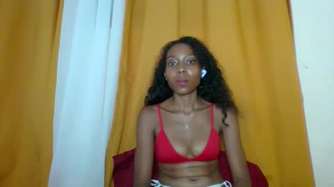 Snapshot of layannek chatting on 02.11.26 layannek online show from 02.11.26