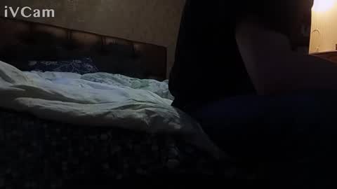 Snapshot of laydayy chatting on 11.29.25 laydayy online show from 11.29.25