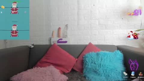 Layla online show from 12.28.24