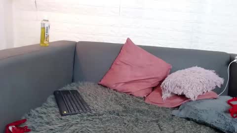 Layla online show from 02.08.25