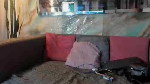 Layla online show from 03.11.25