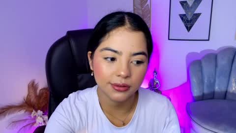 Snapshot of layla_breezee_ chatting on 04.21.26 Layla Breezee online show from 04.21.26