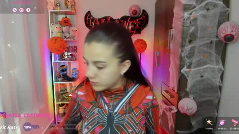 Layla online show from 10.14.25