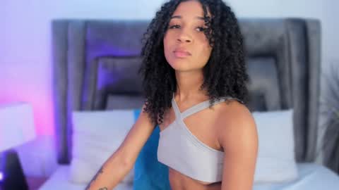 layla_clarke online show from 03.05.25