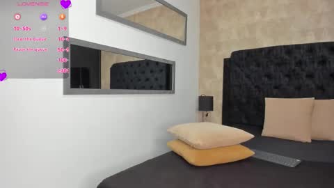 Layla Mackenzie  online show from 03.16.26