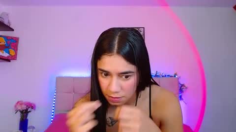 Lia and Rachel online show from 10.16.25