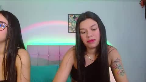 Snapshot of layla_roma chatting on 04.25.26 Lia and Rachel online show from 04.25.26