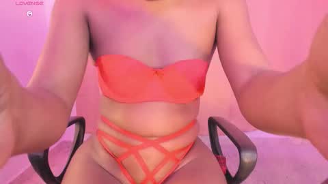 LAYLA online show from 01.10.26