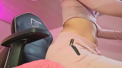 laylafoxy_tay online show from 11.06.25