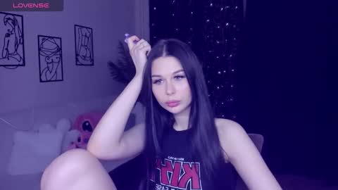 Snapshot of laylagreat chatting on 10.16.25 laylagreat online show from 10.16.25