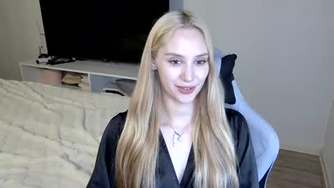 Snapshot of laylapretty001 chatting on 07.07.26 LaylaPretty001 online show from 07.07.26