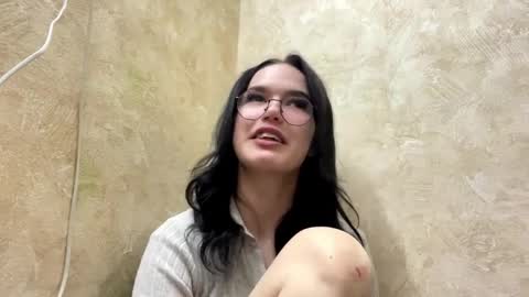 Snapshot of laylawintz chatting on 03.26.26 Luna online show from 03.26.26