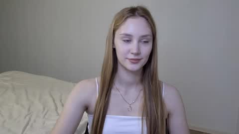 Snapshot of laylla001 chatting on 01.09.25 Laylla001 online show from 01.09.25