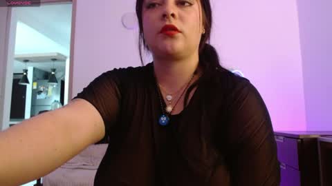 Snapshot of layna_cold chatting on 04.28.26 Vannessa online show from 04.28.26