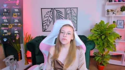 layriantavee online show from 01.19.25