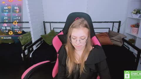 layriantavee online show from 01.21.25