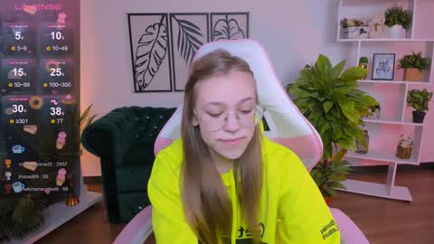 layriantavee online show from 02.02.25