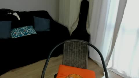 Alex online show from 04.06.26