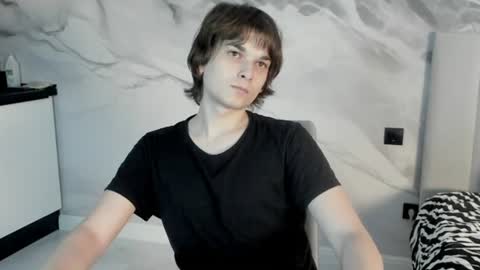 Snapshot of lazydarkknight chatting on 06.11.26 Alex online show from 06.11.26