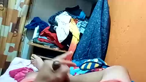 Snapshot of lazyebone chatting on 10.09.25 lazyebone online show from 10.09.25