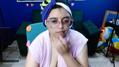 Snapshot of lcherryblossoml chatting on 10.14.25 lcherryblossoml online show from 10.14.25