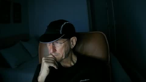 Snapshot of ldrunner2 chatting on 03.28.26 LD online show from 03.28.26