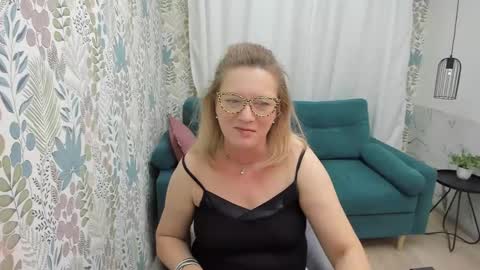 Lea online show from 02.22.25