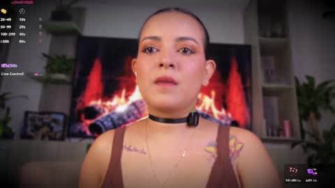 Snapshot of lea_gray_ chatting on 07.25.26 L E A online show from 07.25.26