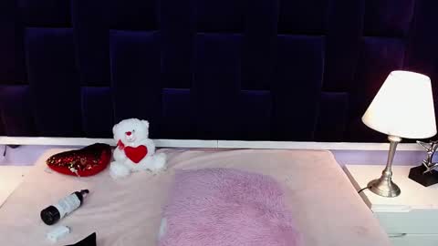 LeaMoreau online show from 03.06.25