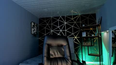 Lea Velle online show from 10.23.25