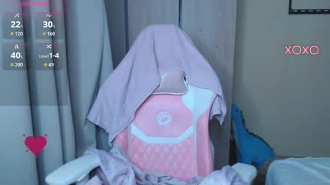 Snapshot of leah__gotty chatting on 12.02.25 Leah Gotty online show from 12.02.25