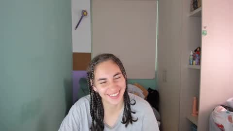 Snapshot of leah_sm chatting on 01.23.25 Laura online show from 01.23.25