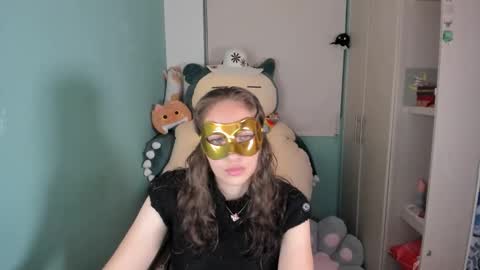 Snapshot of leah_sm chatting on 02.16.26 Laura online show from 02.16.26