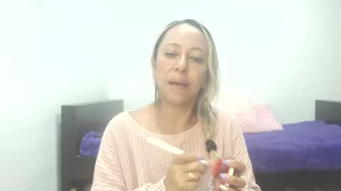 leah_susman online show from 10.10.25