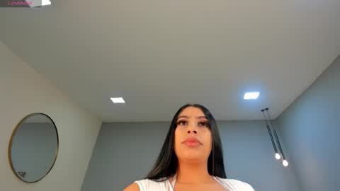 leahlombardi_ online show from 10.19.25