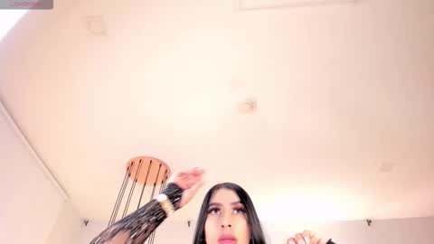 Snapshot of leahlombardi_ chatting on 01.08.26 leahlombardi_ online show from 01.08.26