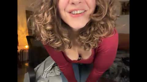 Leah Sparkles online show from 12.02.25
