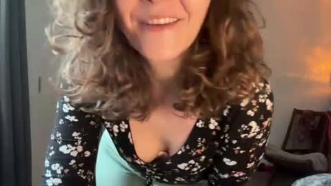 Leah Sparkles online show from 03.22.26