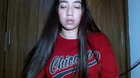 Snapshot of leanaalhub chatting on 12.12.24 leanaalhub online show from 12.12.24