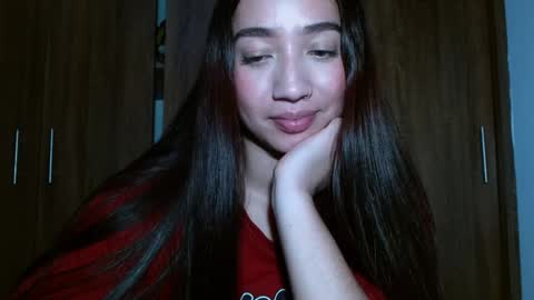 Snapshot of leanaalhub chatting on 01.09.25 leanaalhub online show from 01.09.25