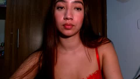 Snapshot of leanaalhub chatting on 10.11.25 leanaalhub online show from 10.11.25